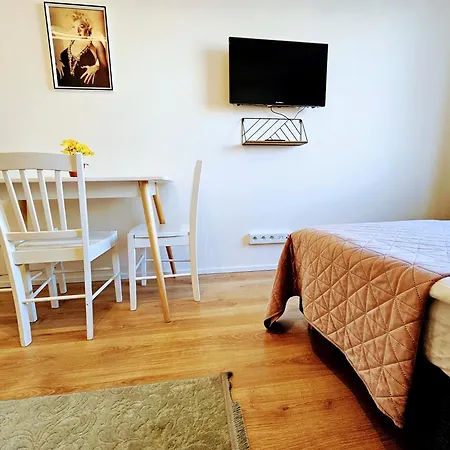 Live-inn 1 Bdr View For 1-4 Guests, 20 Mins To Center, Lift, Gym, Reception, Parking, Roof Terrace, Game & Party דירה *