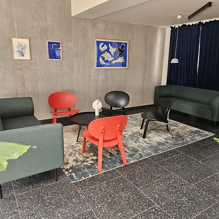 Live-inn 1 Bdr View For 1-4 Guests, 20 Mins To Center, Lift, Gym, Reception, Parking, Roof Terrace, Game & Party דירה *