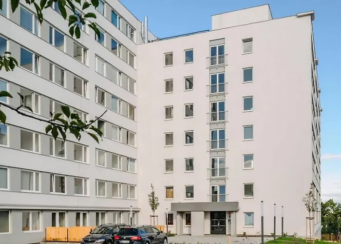 Апартаменты Live-inn 1 Bdr View For 1-4 Guests, 20 Mins To Center, Lift, Gym, Reception, Parking, Roof Terrace, Game & Party *