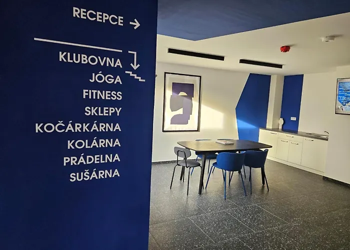 Live-inn 1 Bdr View For 1-4 Guests, 20 Mins To Center, Lift, Gym, Reception, Parking, Roof Terrace, Game & Party Апартаменты *